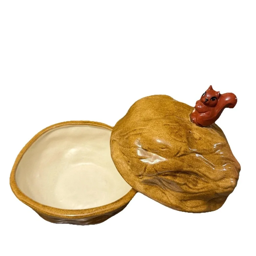 Vintage Walnut Cookie Jar Trinket Box Squirrel Lid Brown Ceramic Nut Dish